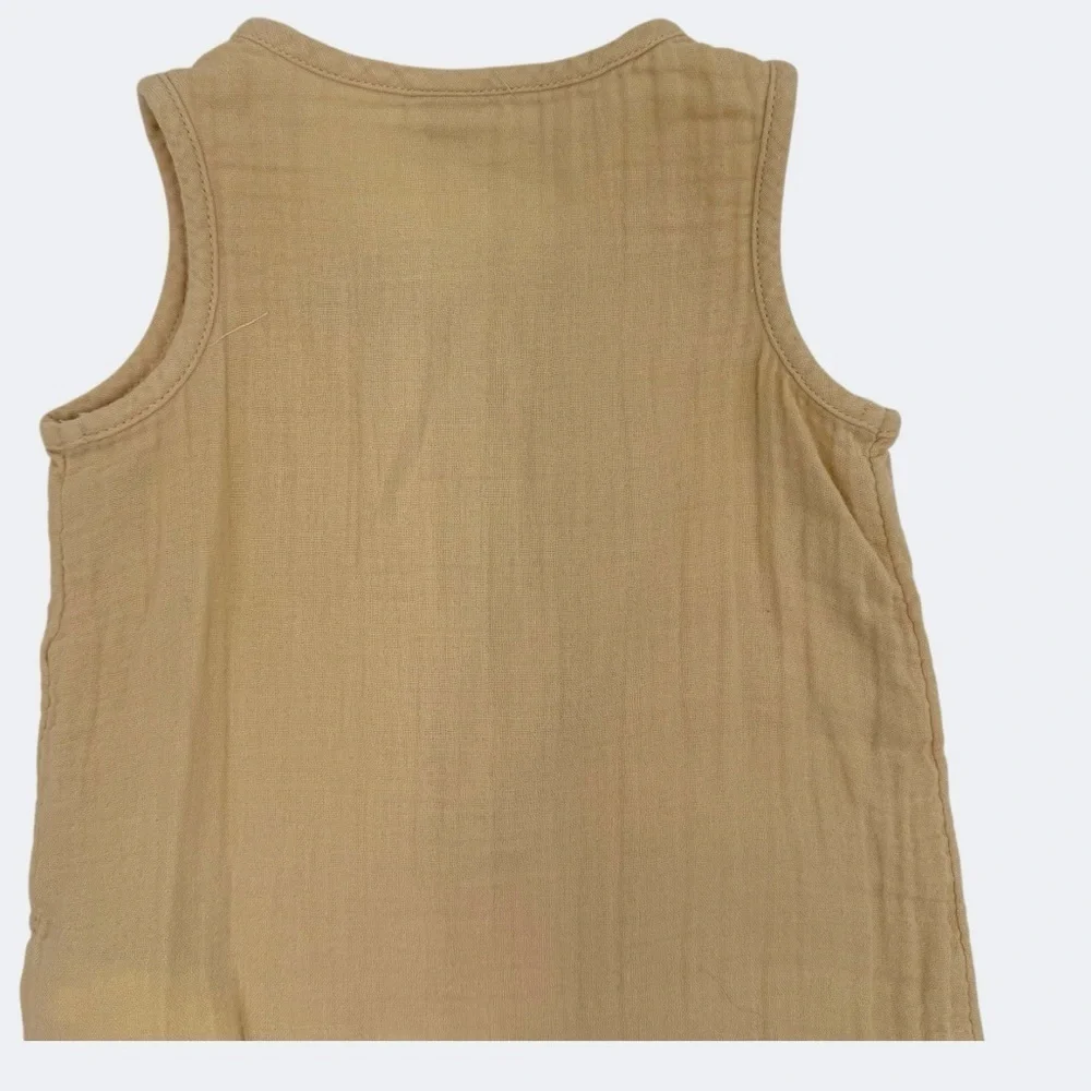 Old Navy Beige Sleeveless Henley One-Piece Baby Romper 12-18 Months Unisex